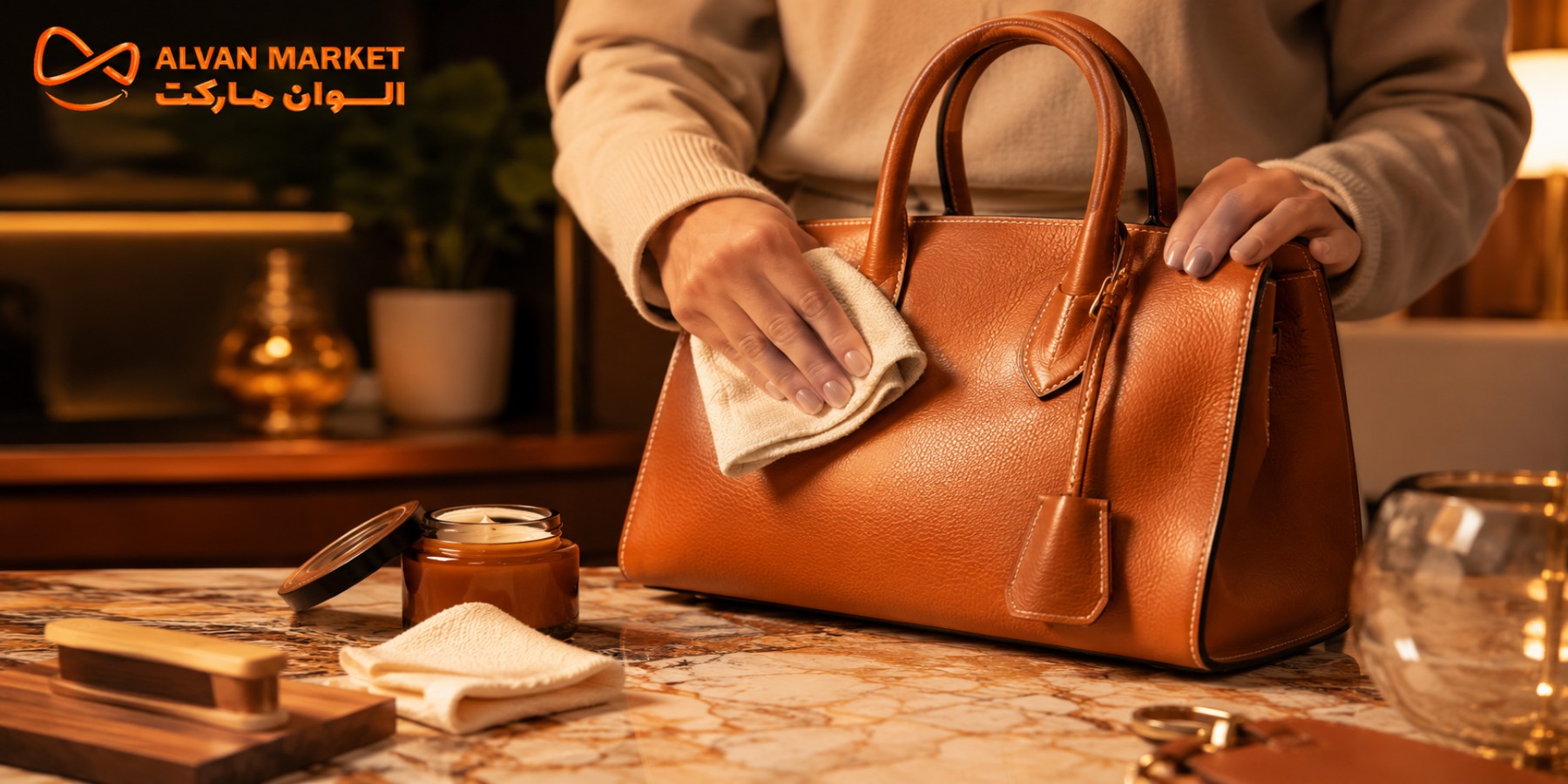 نگهداری کیف چرم در کاور پارچهای